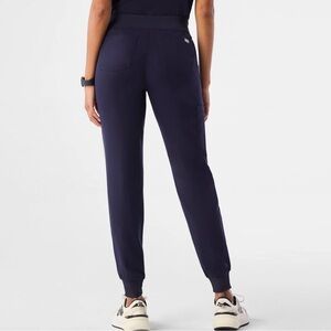 Figs: Women's Navy Zamora™ - Jogger Scrub Pants